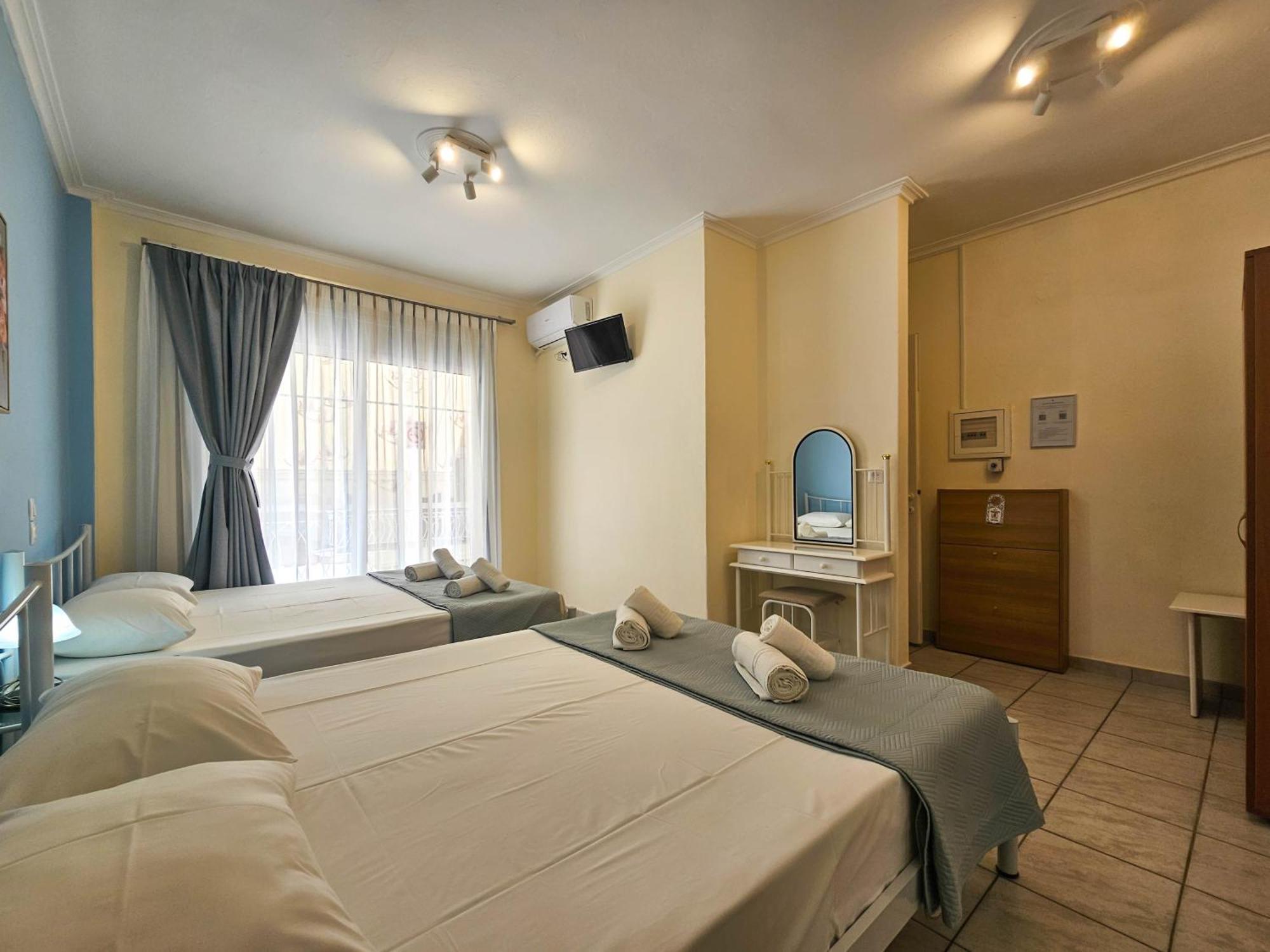 Chariclia Hotel Paralía 外观 照片