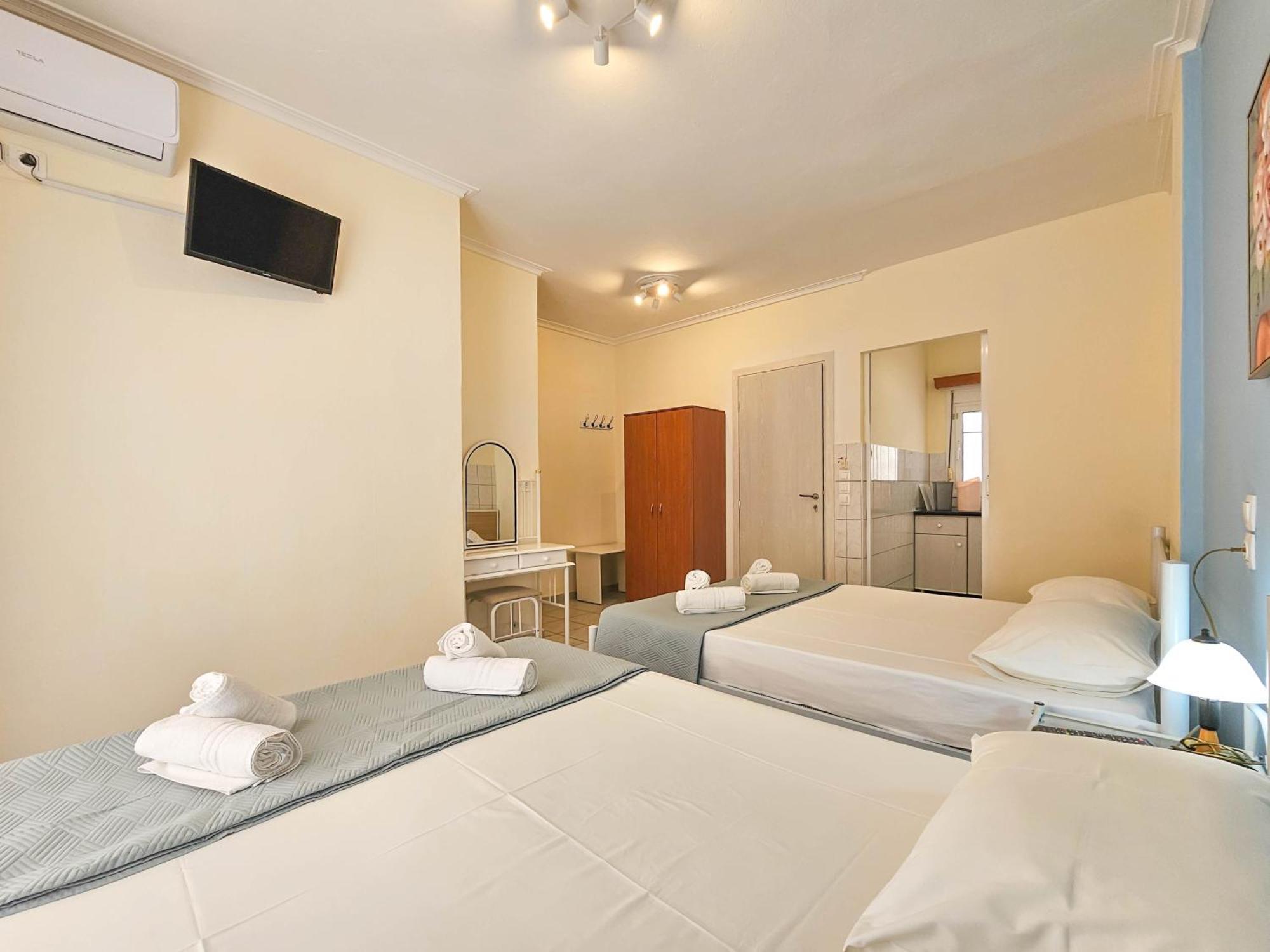 Chariclia Hotel Paralía 外观 照片